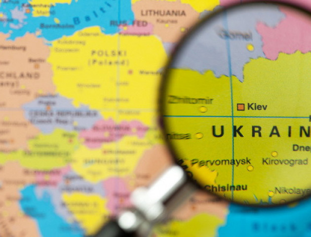 Як іноземці бачать Україну: маленькі зарплати, розкішні ресторани та відсутність планів