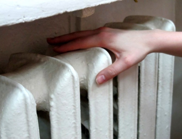 Батареї у помешканнях українців можуть потепліти значно раніше