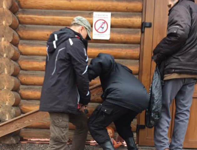 У Запоріжжі під храмом УПЦ МП побили людей під час акції #принесиляльку
