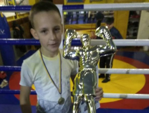 Юний волинянин здобув першість на Всеукраїнському турнірі з боксу