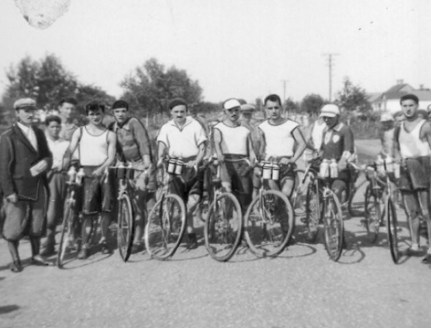 Якими були спортивні волиняни на фото 1930-х років