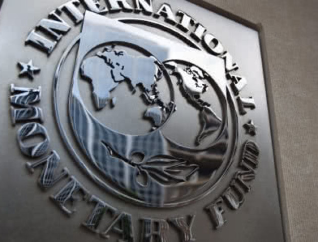 У МВФ кажуть, що українцям ще рано піднімати зарплати
