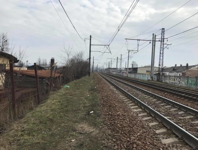 У Львові потяг перерізав чоловіка навпіл. ФОТО 18+