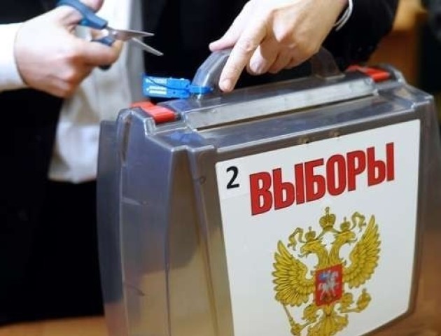 На кримські «вибори» вже приїхали «спостерігач» і «журналіст» з Німеччини