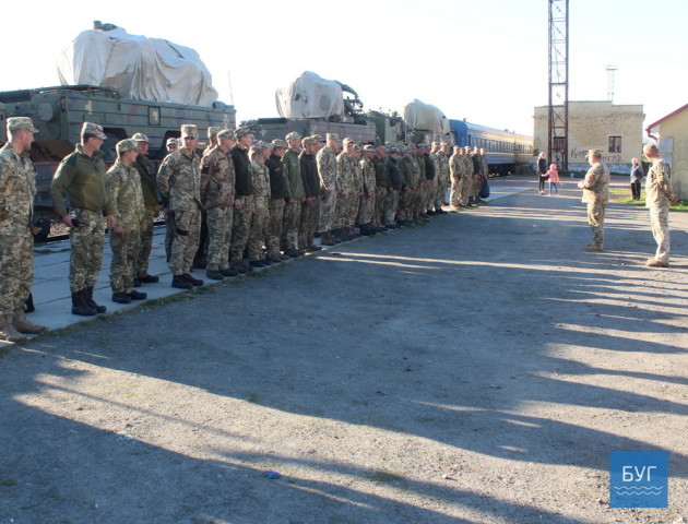 У Володимирі зустріли перший ешелон з військовослужбовцями зенітно-ракетного полку