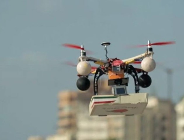Uber почне доставляти їжу дронами